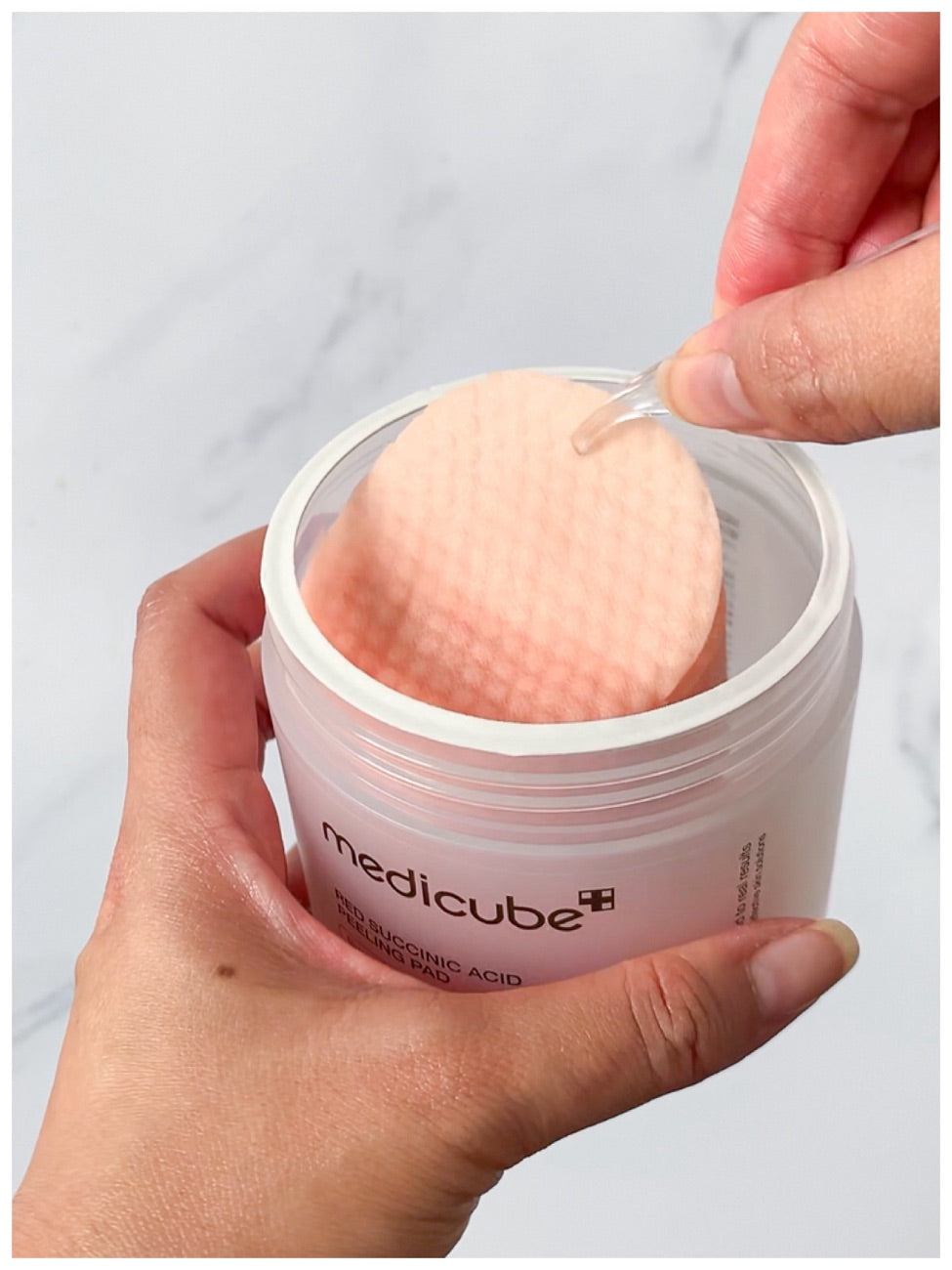 Medicube Red Succinic Acid Peeling Pads, 70 Pads