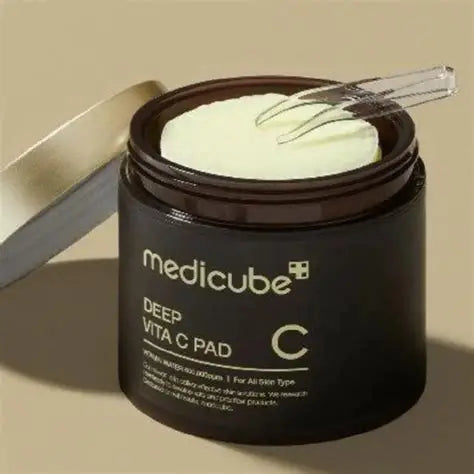Medicube Deep Vita C Pads, 70 Sheets